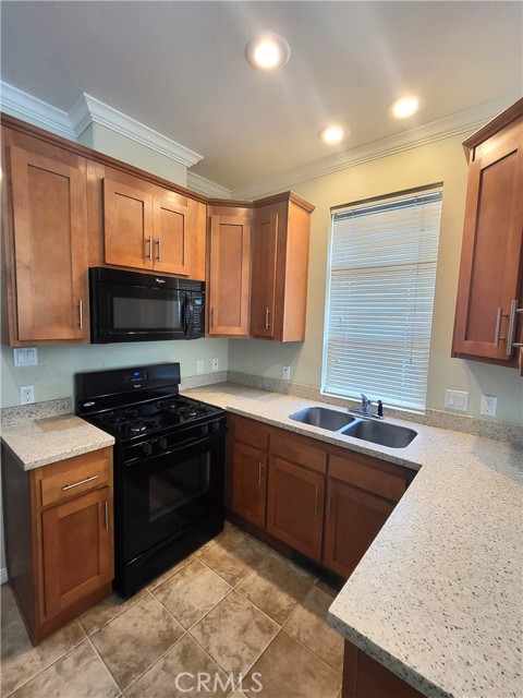 MLS #OC25198906 image #7