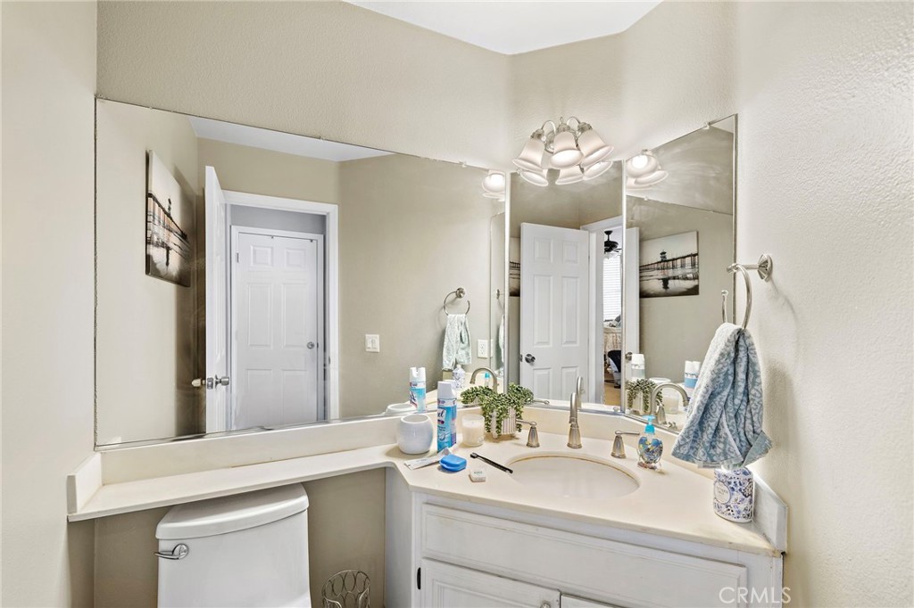 MLS #OC25199052 image #16