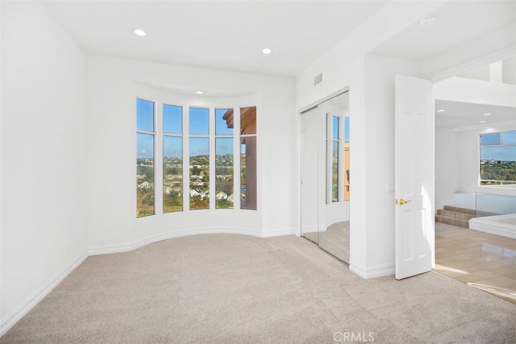 MLS #OC25199068 image #17