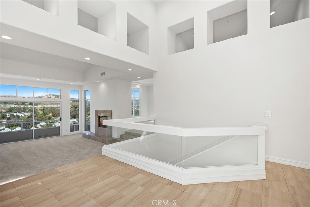 MLS #OC25199068 image #2