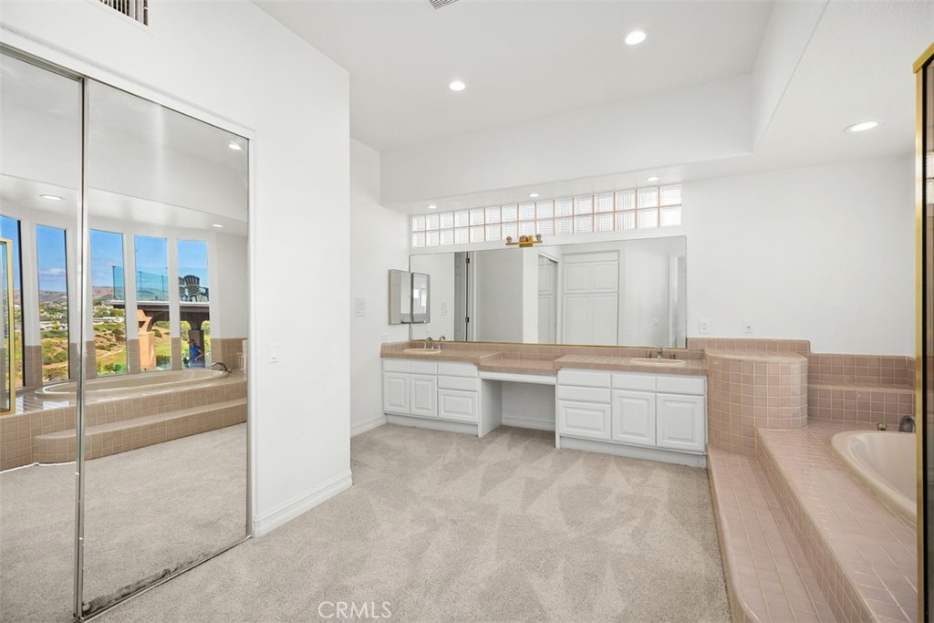 MLS #OC25199068 image #33