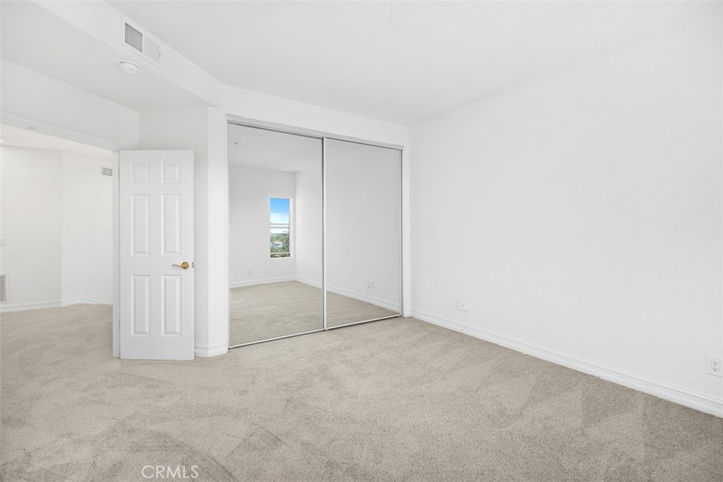 MLS #OC25199068 image #35