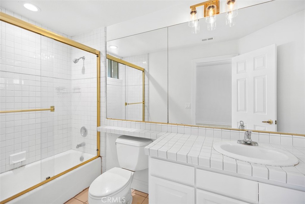 MLS #OC25199068 image #36