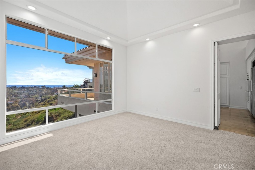 MLS #OC25199068 image #4