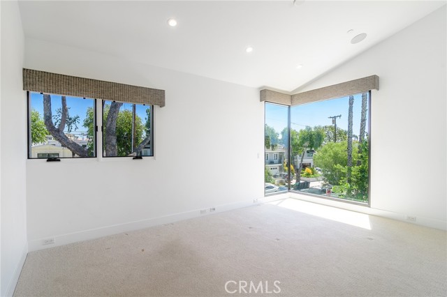 MLS #OC25199161 image #22