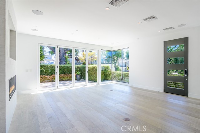 MLS #OC25199161 image #4