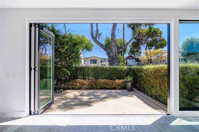 MLS #OC25199161 image #5