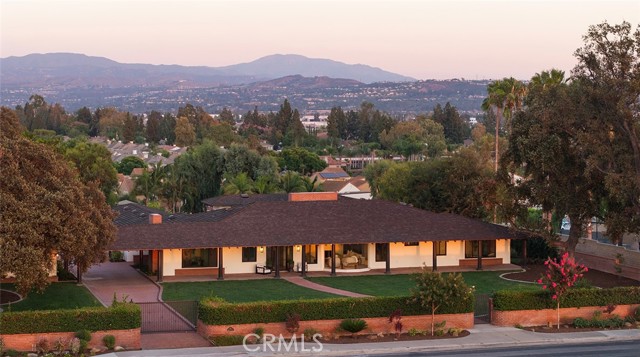 MLS #OC25199264 image #2