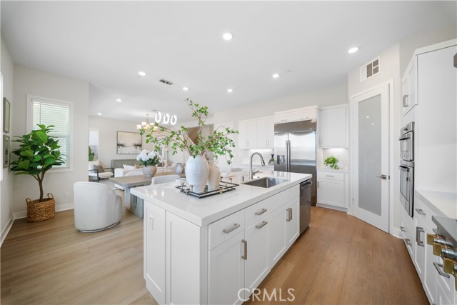 MLS #OC25199273 image #5