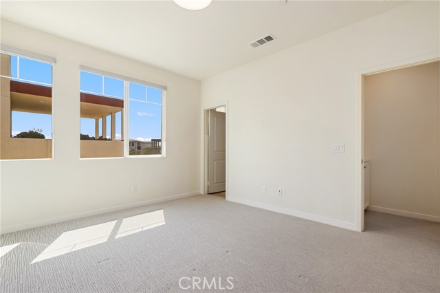 MLS #OC25199300 image #15