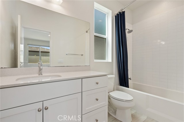 MLS #OC25199300 image #24