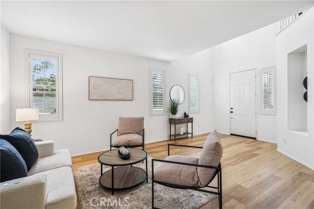 MLS #OC25199328 image #4