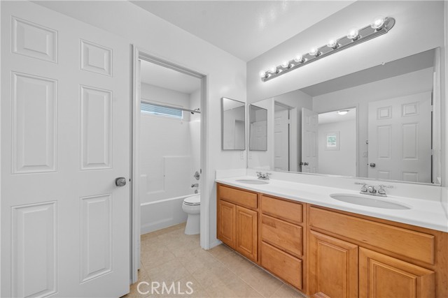 MLS #OC25199328 image #42