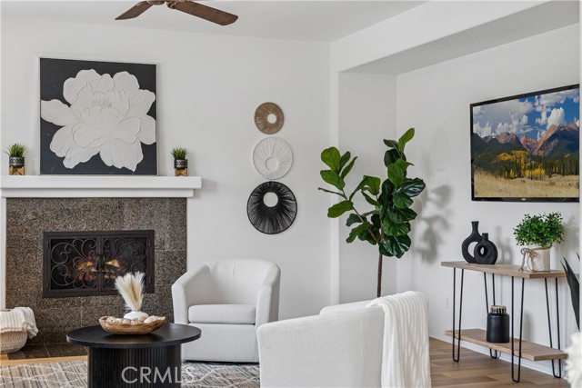 MLS #OC25199328 image #9