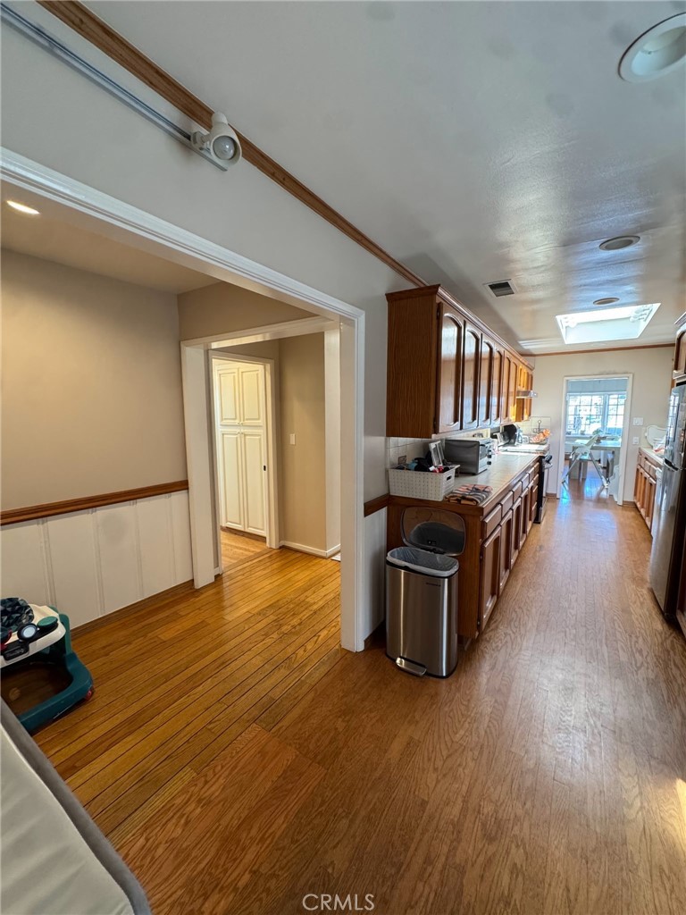 MLS #OC25199367 image #2