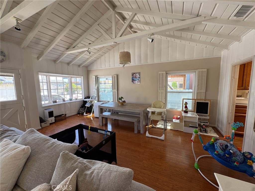 MLS #OC25199367 image #7