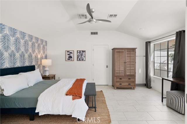 MLS #OC25199426 image #8