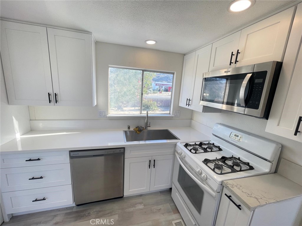 MLS #OC25199545 image #3