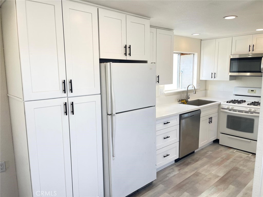 MLS #OC25199545 image #4