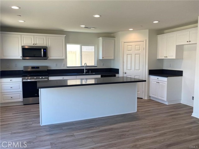 MLS #OC25199587 image #3