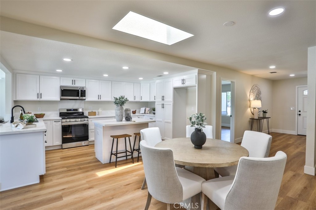 MLS #OC25199633 image #10