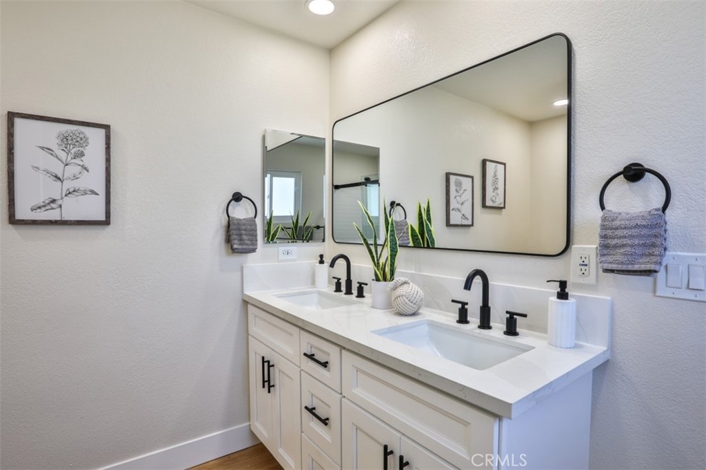 MLS #OC25199633 image #26