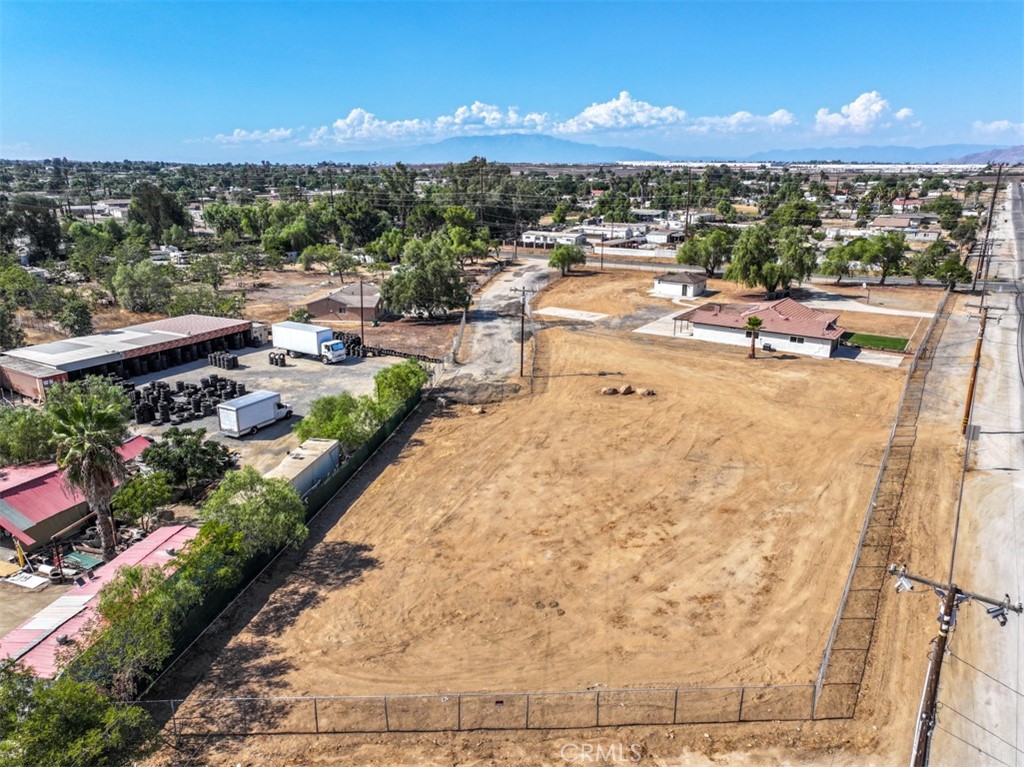 MLS #OC25199633 image #40