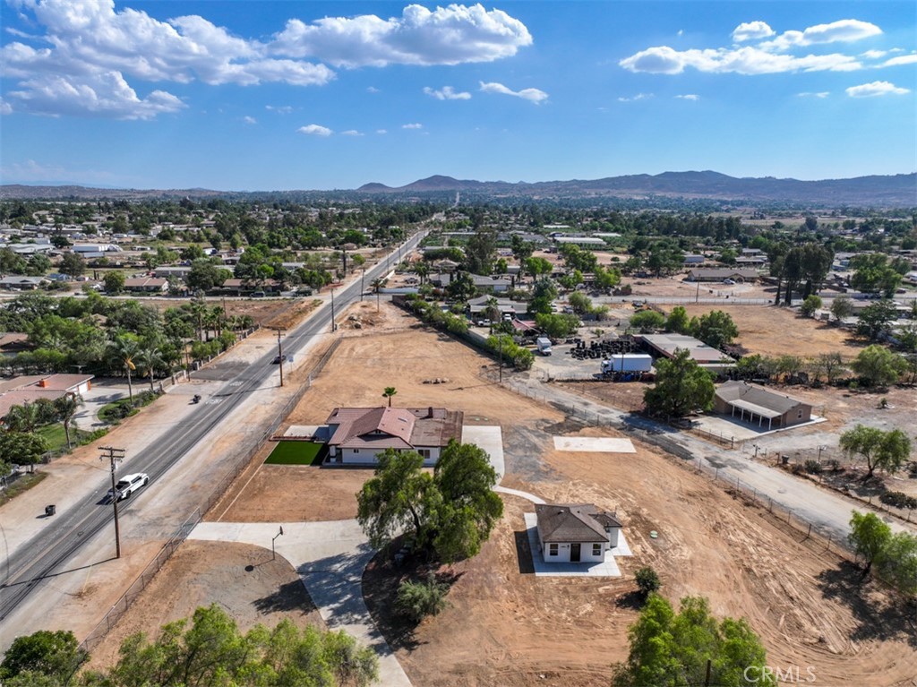 MLS #OC25199633 image #44