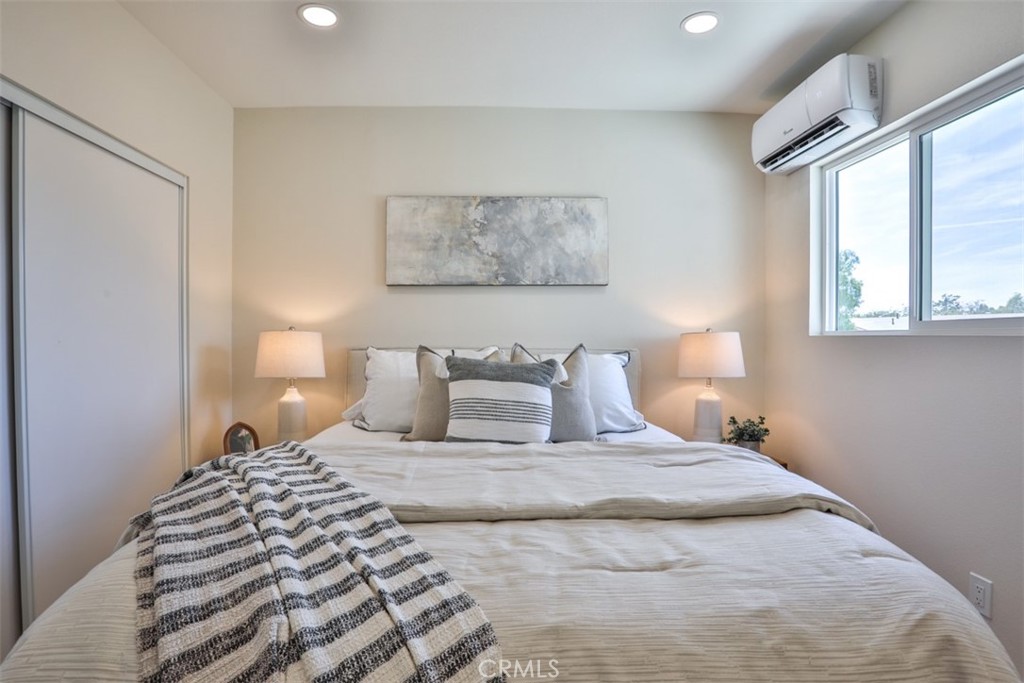 MLS #OC25199633 image #66