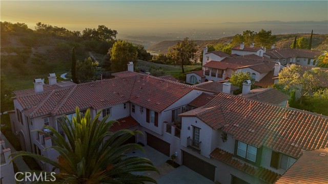 MLS #OC25199946 image #2