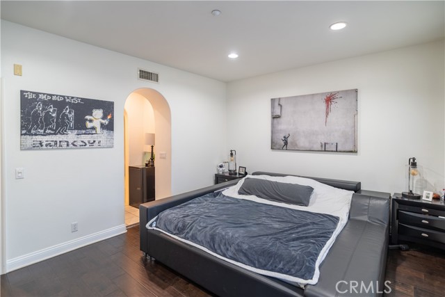 MLS #OC25199946 image #20