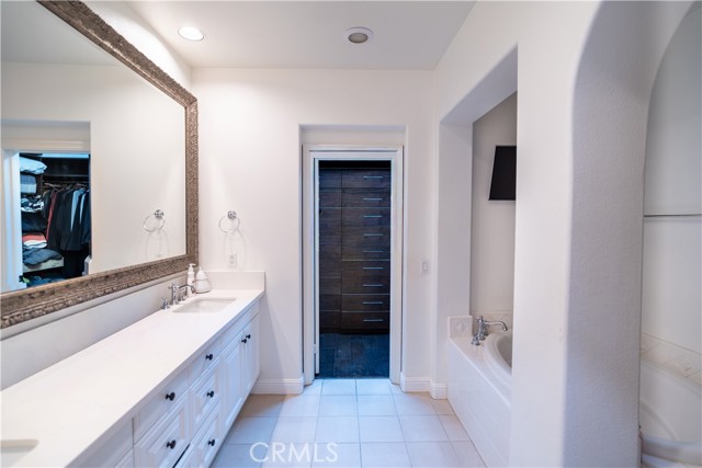 MLS #OC25199946 image #21