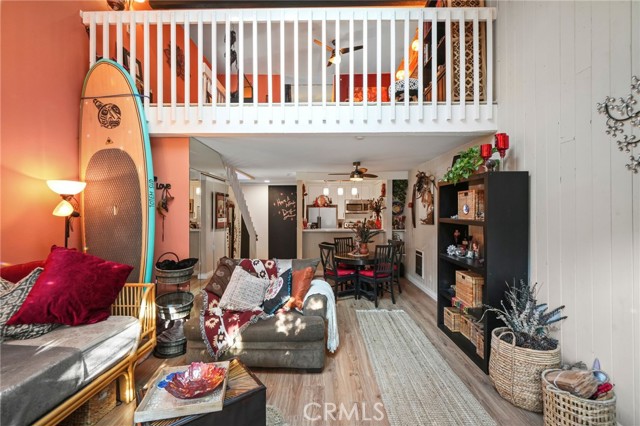 MLS #OC25200040 image #9