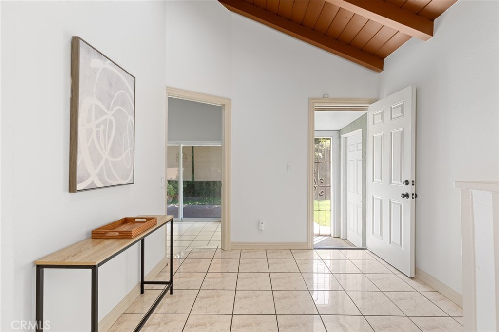 MLS #OC25200068 image #17