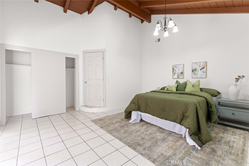 MLS #OC25200068 image #21