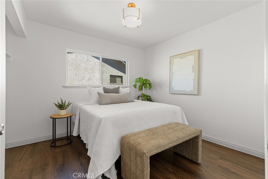 MLS #OC25200068 image #26