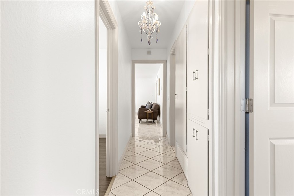 MLS #OC25200068 image #33