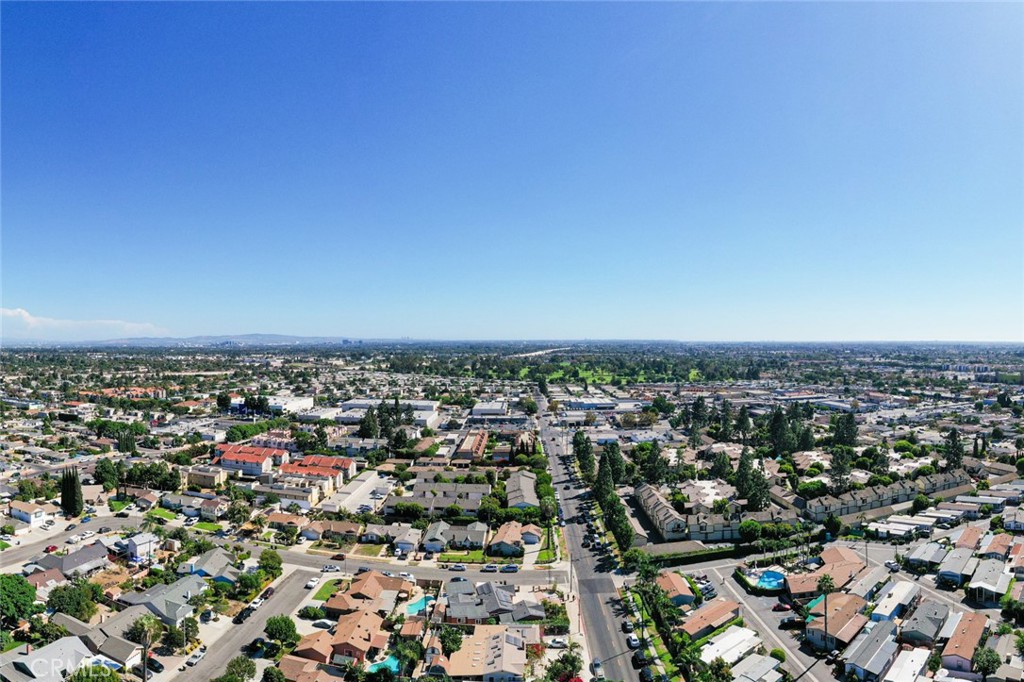 MLS #OC25200068 image #45