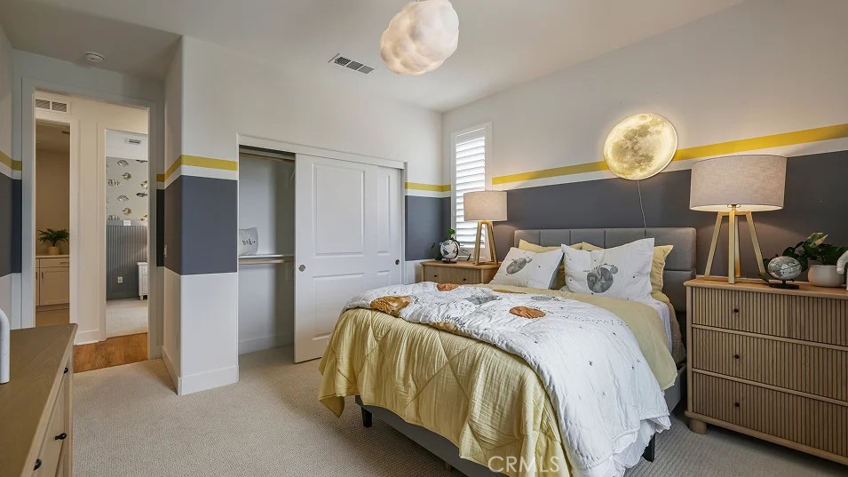 MLS #OC25200142 image #17