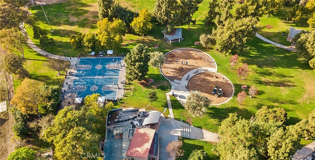 MLS #OC25200142 image #26