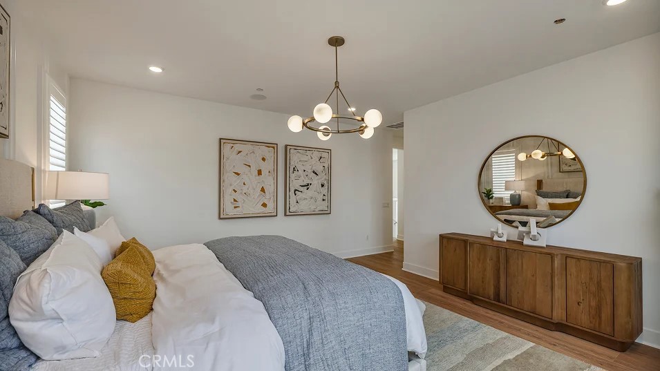 MLS #OC25200142 image #8