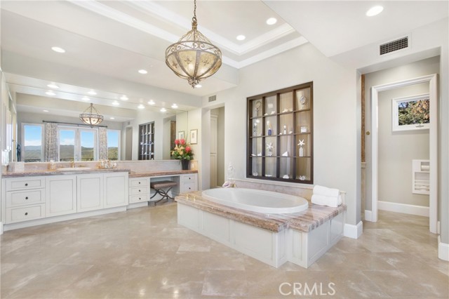 MLS #OC25200455 img 32