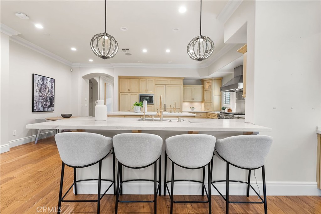 MLS #OC25200481 image #13