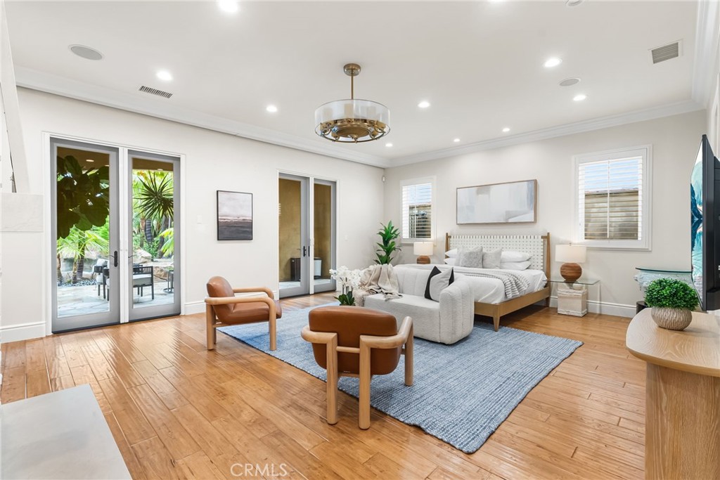 MLS #OC25200481 image #24