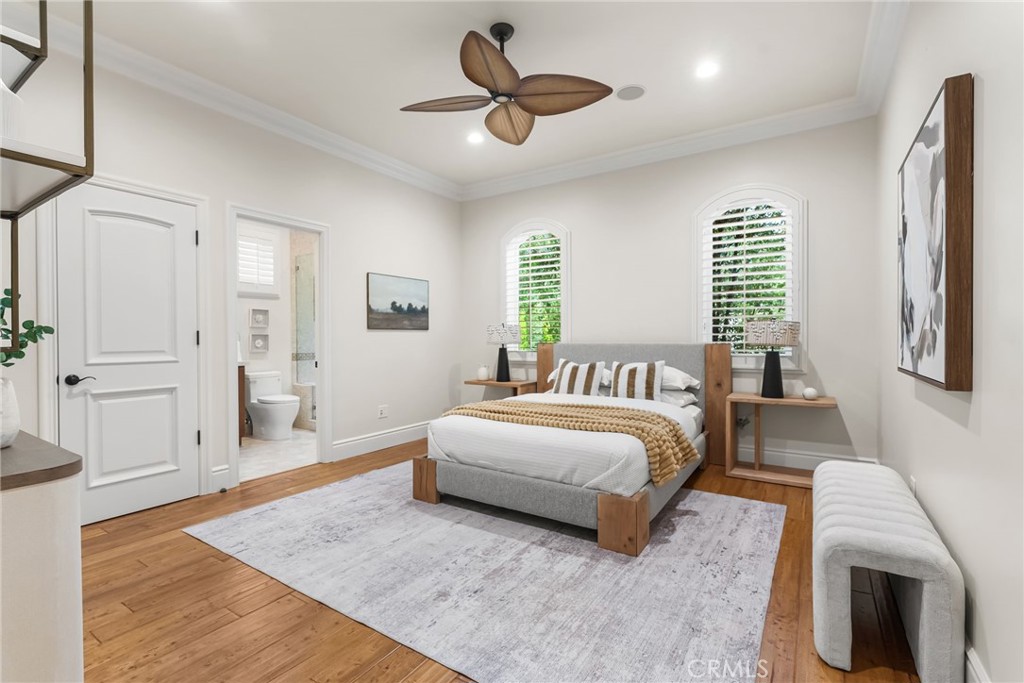 MLS #OC25200481 image #29