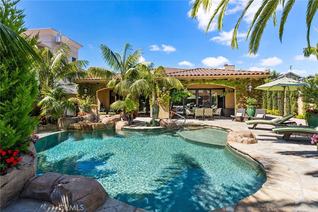 MLS #OC25200481 image #37