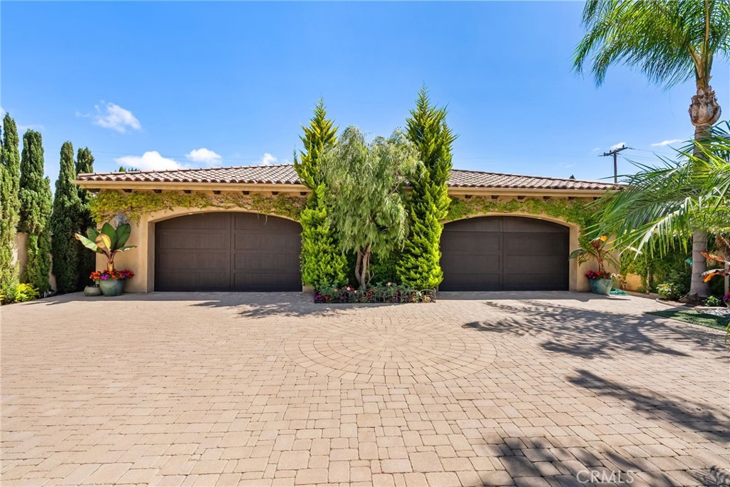 MLS #OC25200481 image #42