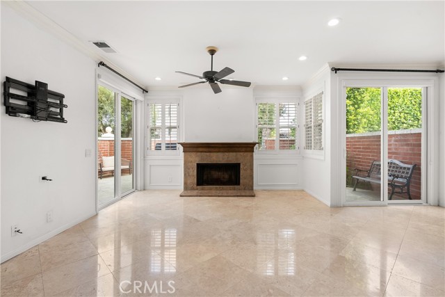 MLS #OC25200507 image #11