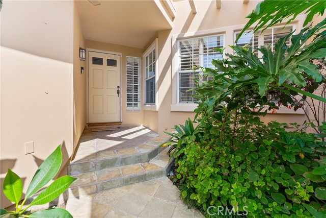 MLS #OC25200507 image #2