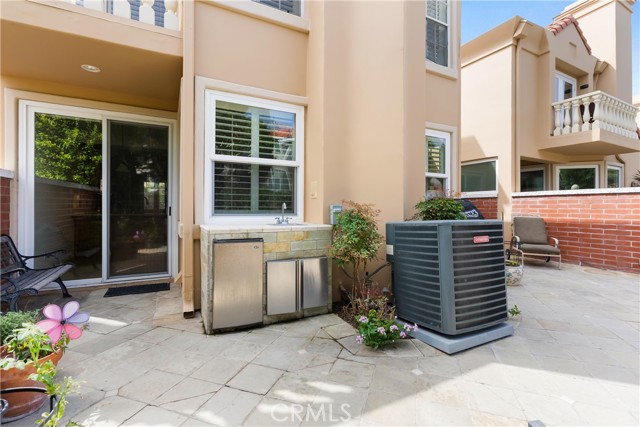 MLS #OC25200507 image #21